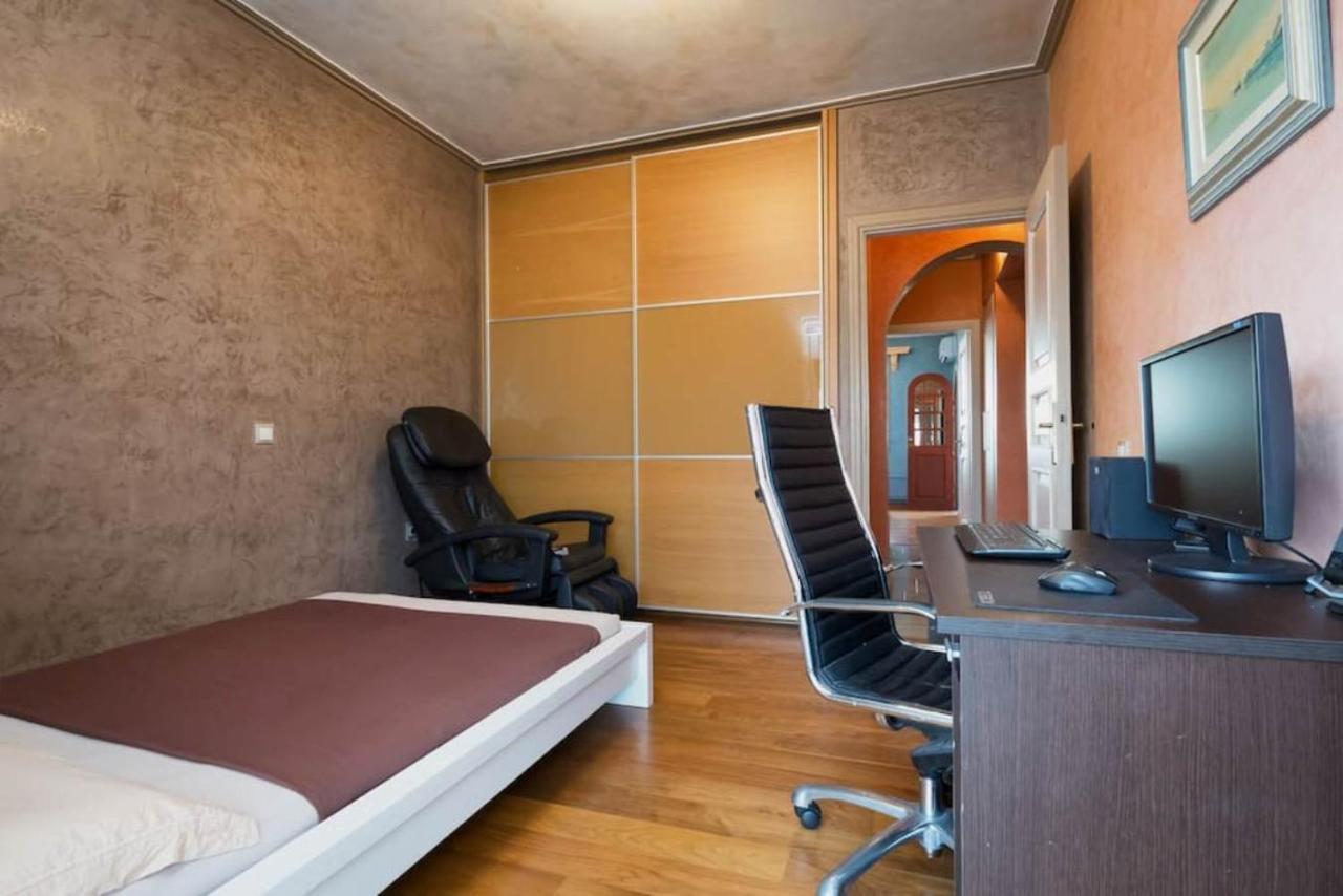 165 Sm Penthouse Maisonette Apartment Atenas Exterior foto